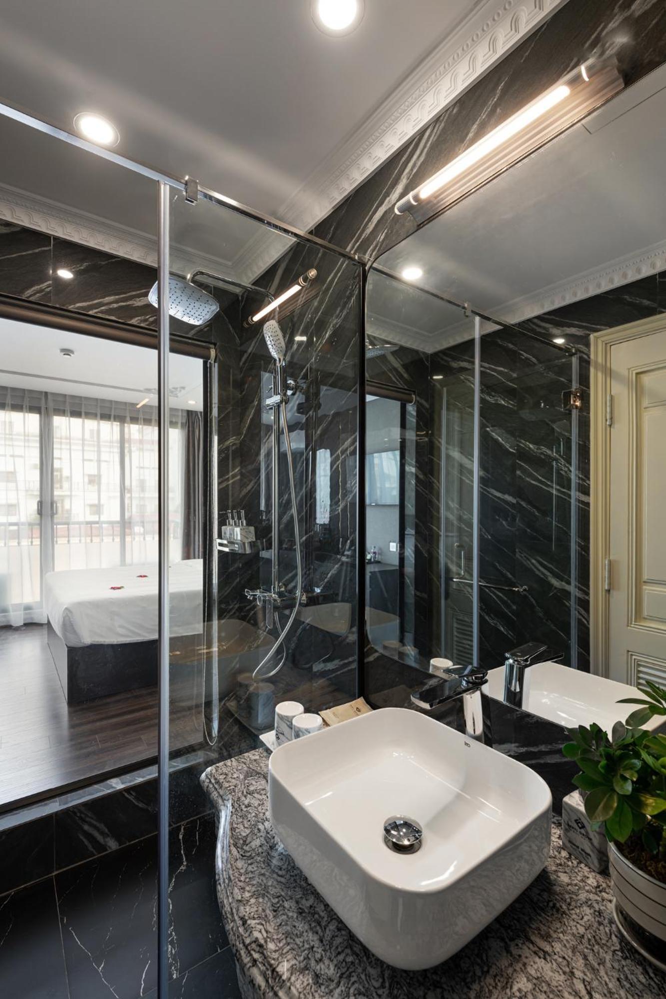 Avani Central Hanoi Hotel ภายนอก รูปภาพ
